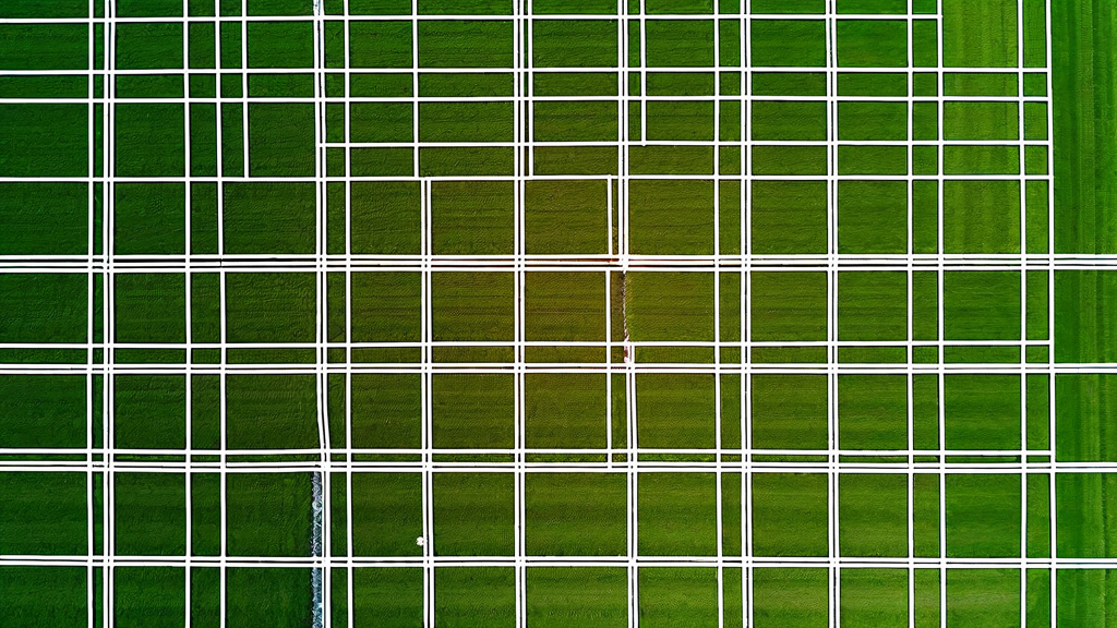 Aerial mapping survey drone grid flight pattern